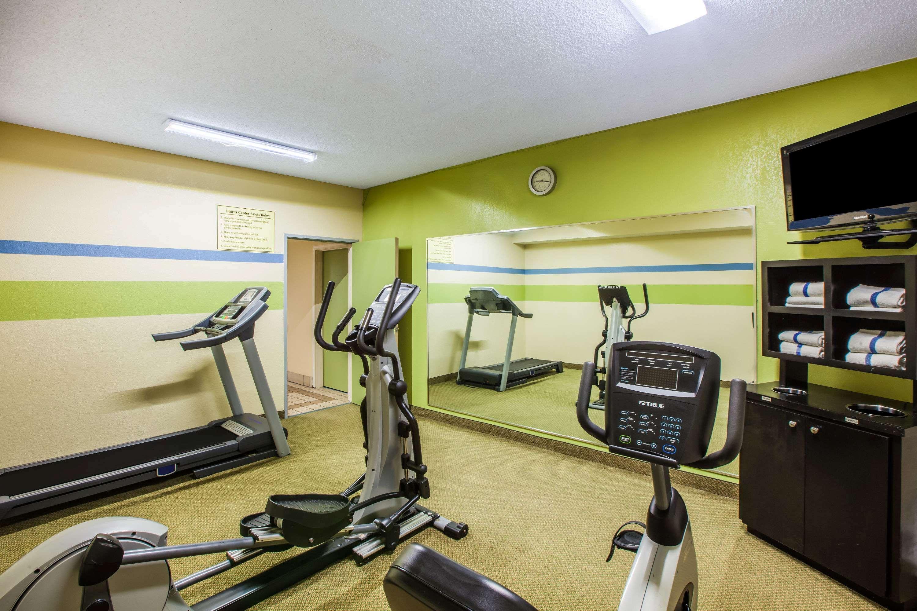Days Inn & Suites By Wyndham Corpus Christi Central Экстерьер фото