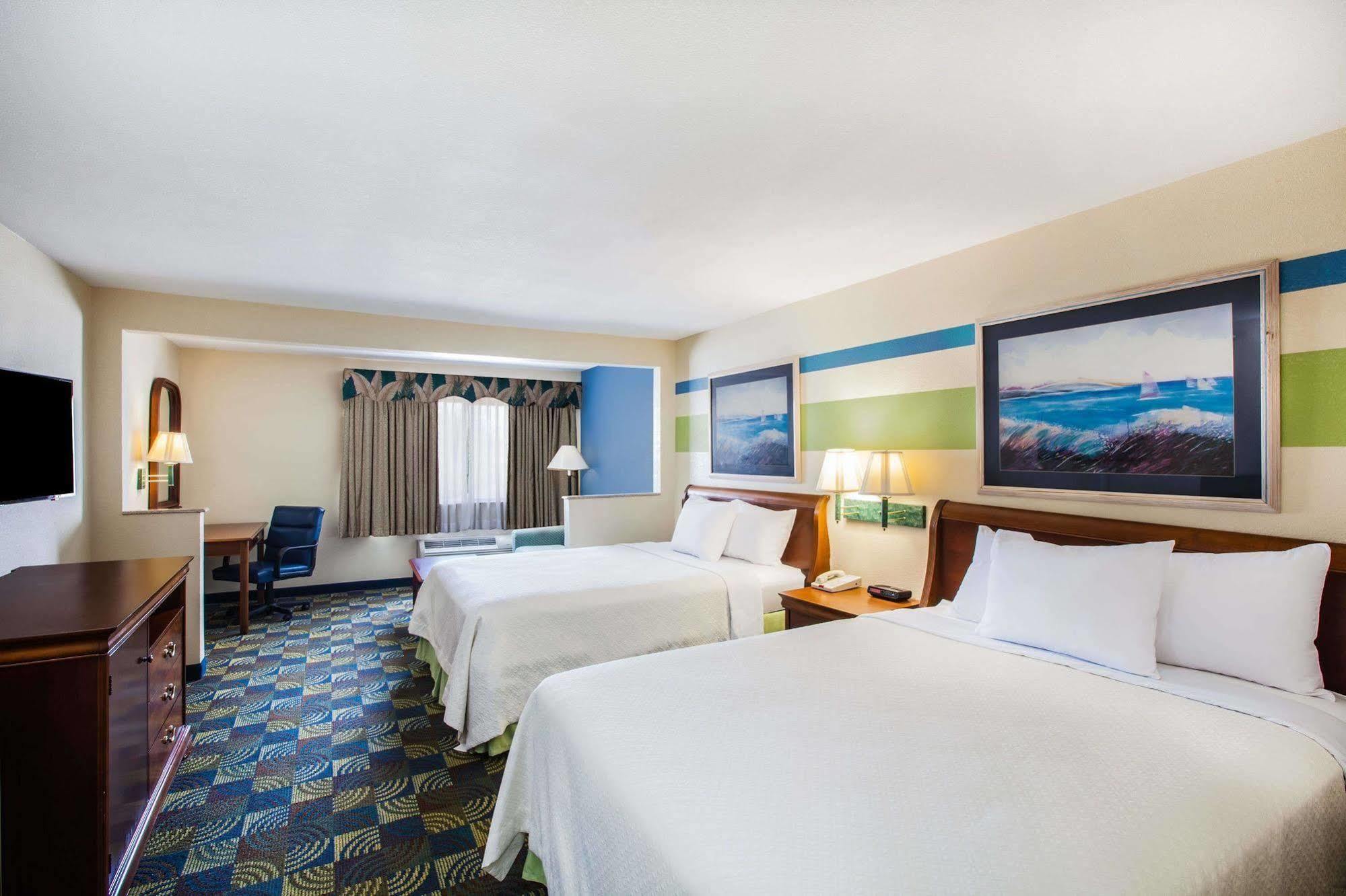 Days Inn & Suites By Wyndham Corpus Christi Central Экстерьер фото